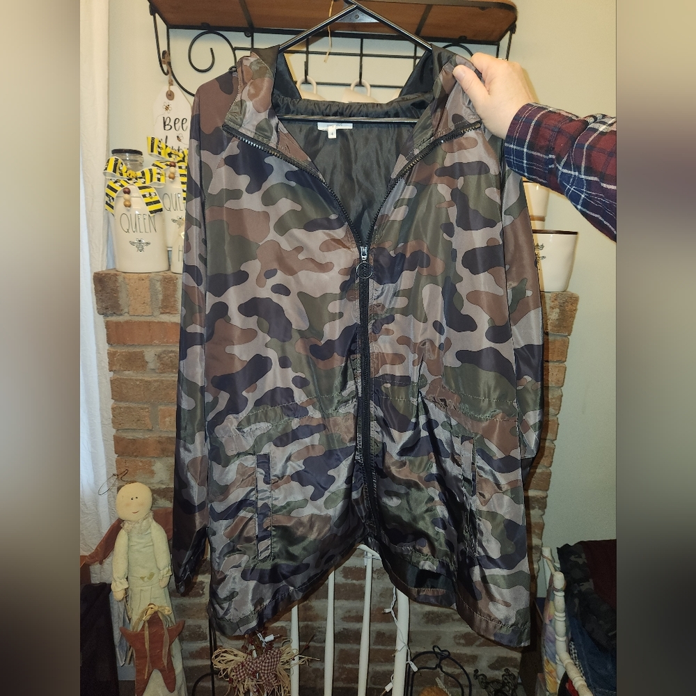 Maurices windbreaker